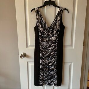 White House Black Market Lined, Ruched, Back Zip Sheath Dress Size 8